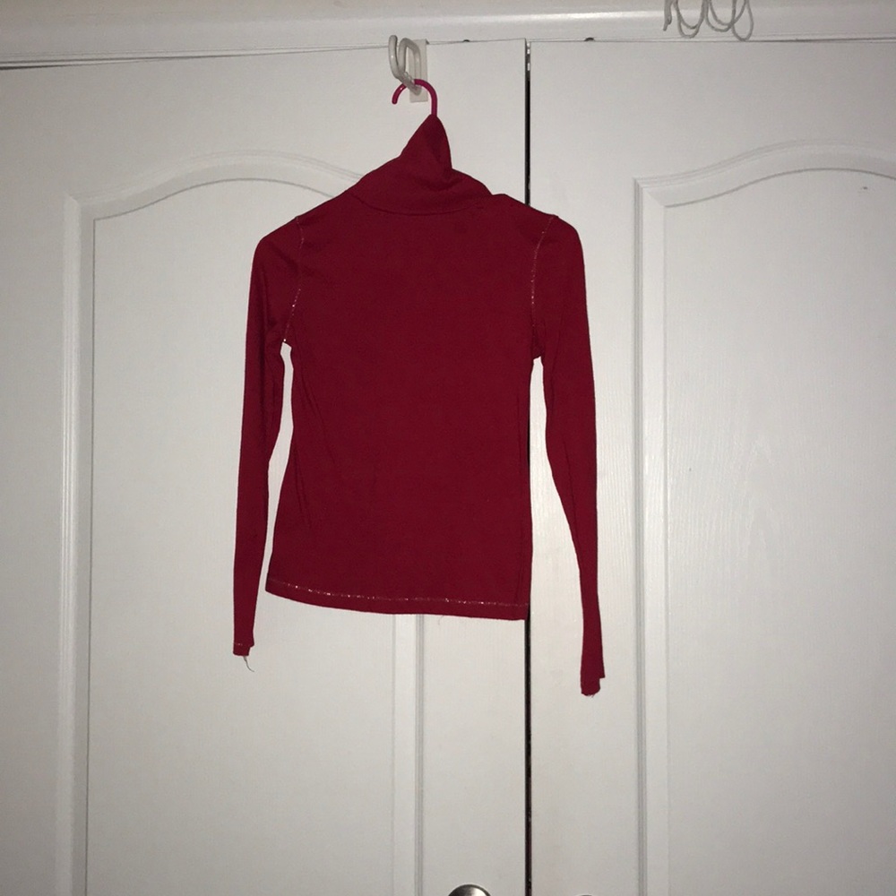 Turtle neck shirt